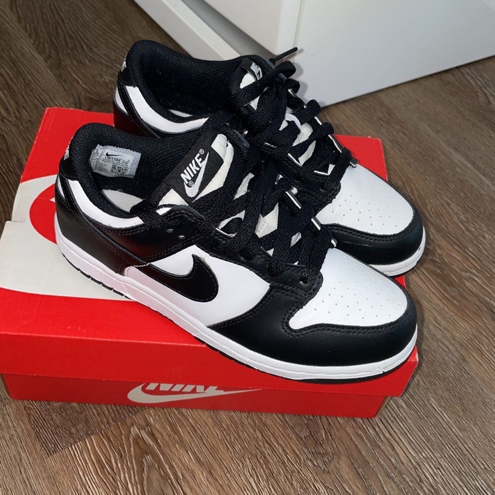 Panda dunks  💯authentic excellent condition!! only one once!!